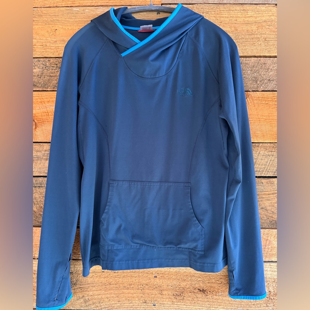 North Face Pullover Hoodie in Blue Size Size Large in EUC